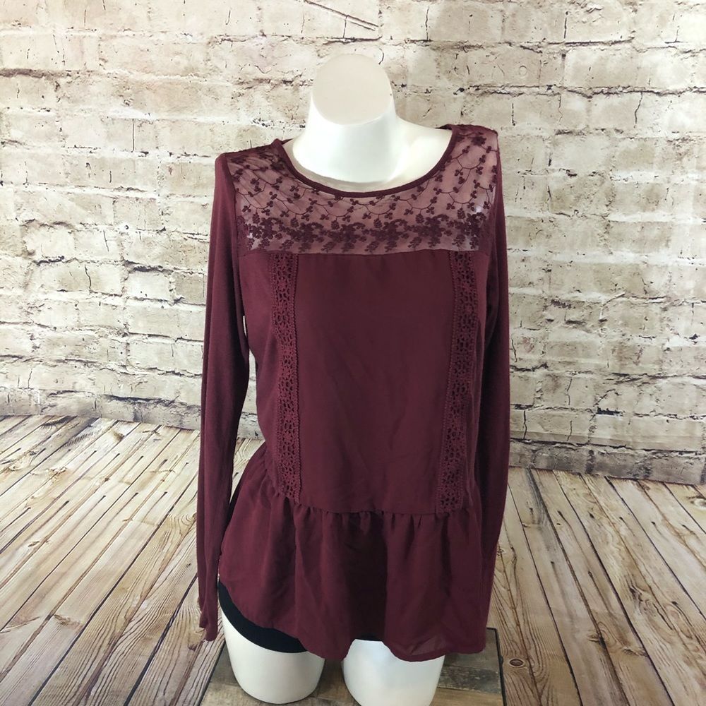 Lauren Conrad Burgundy long sleeve pheasant top S
